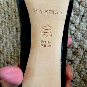 Women’s Black Toe Peep Pumps